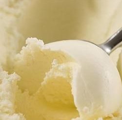 Lahodná domaca vanilkova zmrzlina